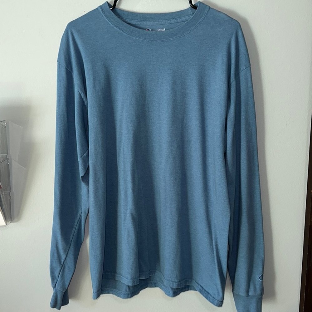 Large Champion Long Sleeve Tee